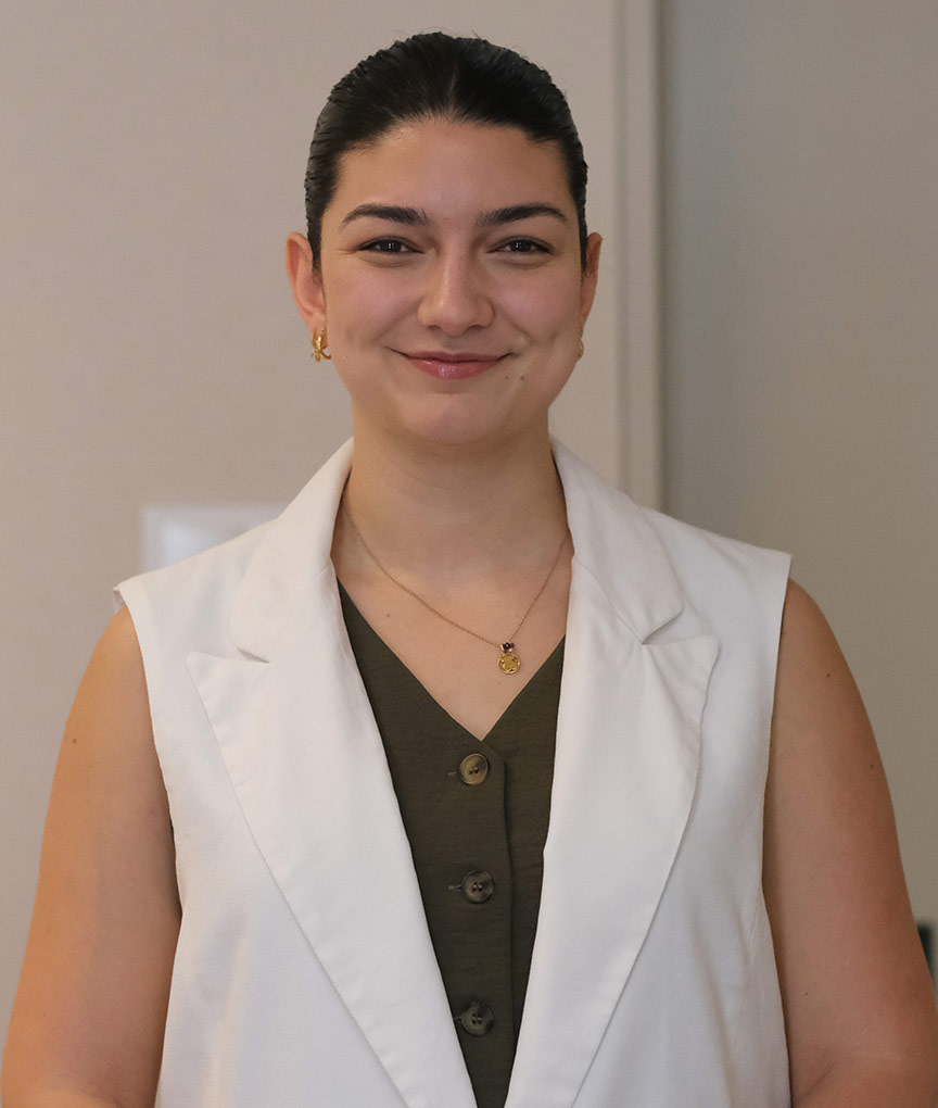 Corpo Clínico da Madrialli: fotografia Dra. Rafaela Peseta